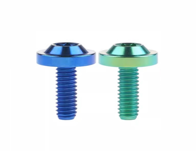 Saucer-shaped screws